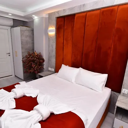 Little Sofia Bed and Breakfast 4*