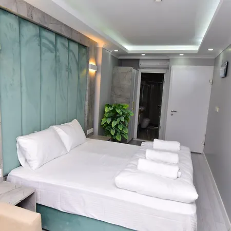 Little Sofia İstanbul