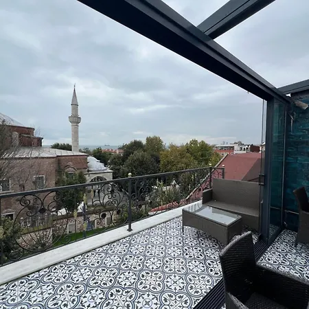 Little Sofia Estambul