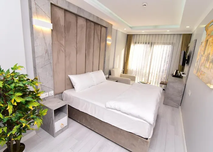 Little Sofia Bed & Breakfast 4*