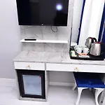 Little Sofia Bed & Breakfast 4*