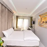 Little Sofia Bed & Breakfast
