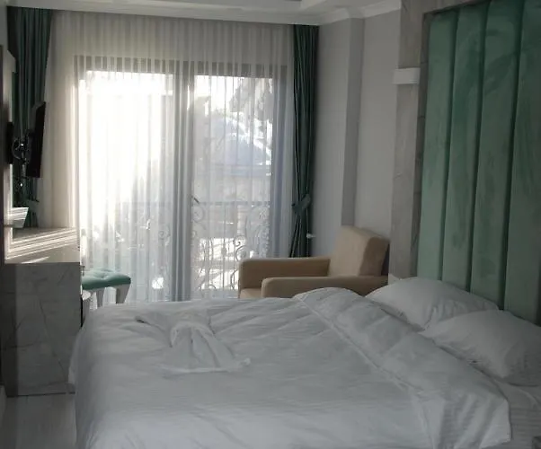 Little Sofia Bed & Breakfast 4*