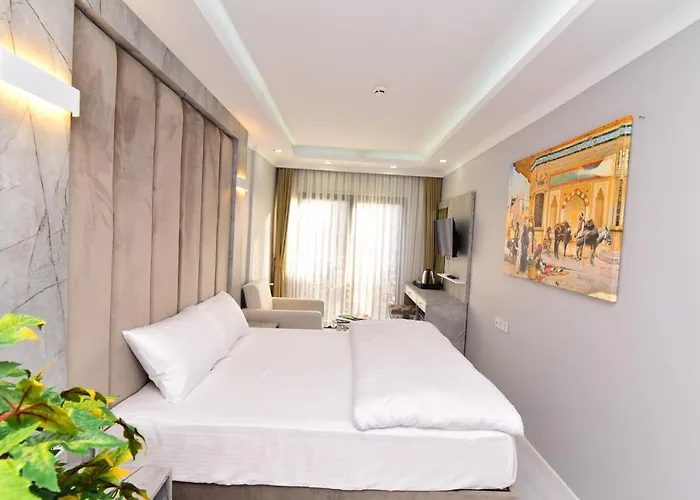 Little Sofia Bed & Breakfast 4*