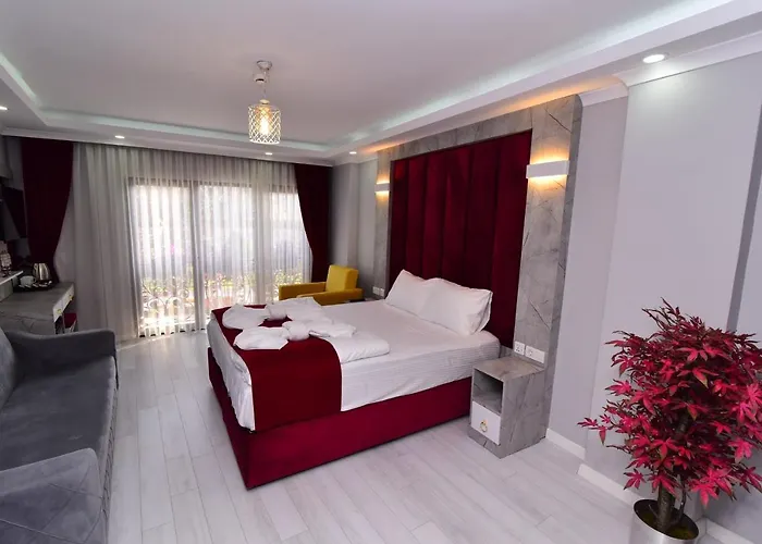 Little Sofia Bed & Breakfast 4*